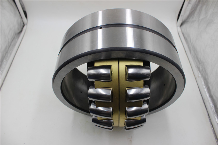 SUPER Precision INA /SKF Spherical Roller Bearing  22206C CK C/W33 CK/W33  30*62*20mm